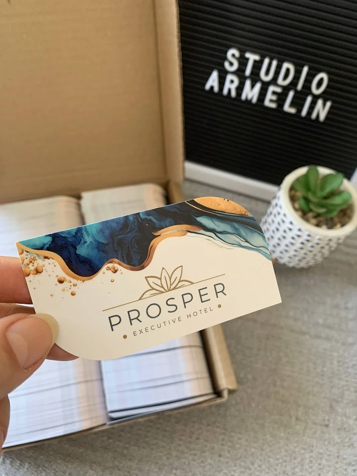 Cartão de Visita com Recorte Especial