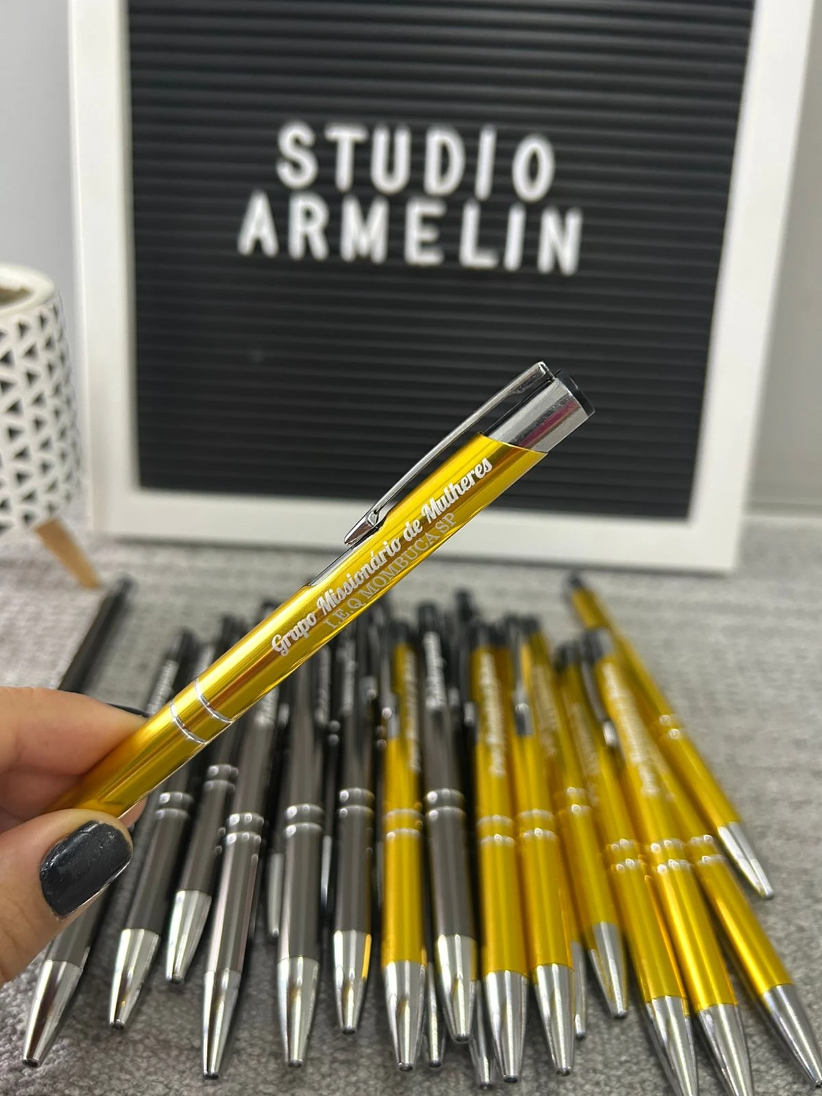Caneta de Metal Dourada Personalizada à Laser